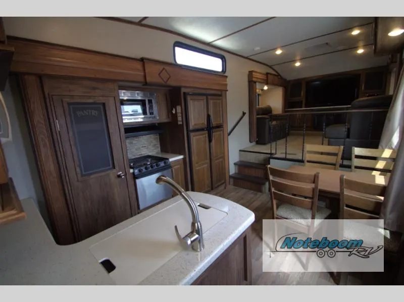 2017 Keystone RV Cougar 337FLS - Photo 3