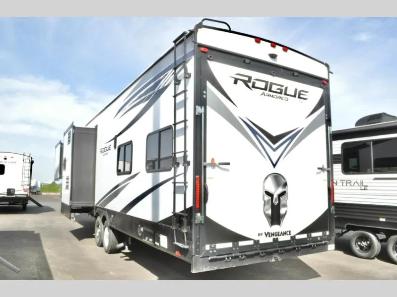 2021 Forest River Vengeance Rogue Armored 351G2 - Photo 4