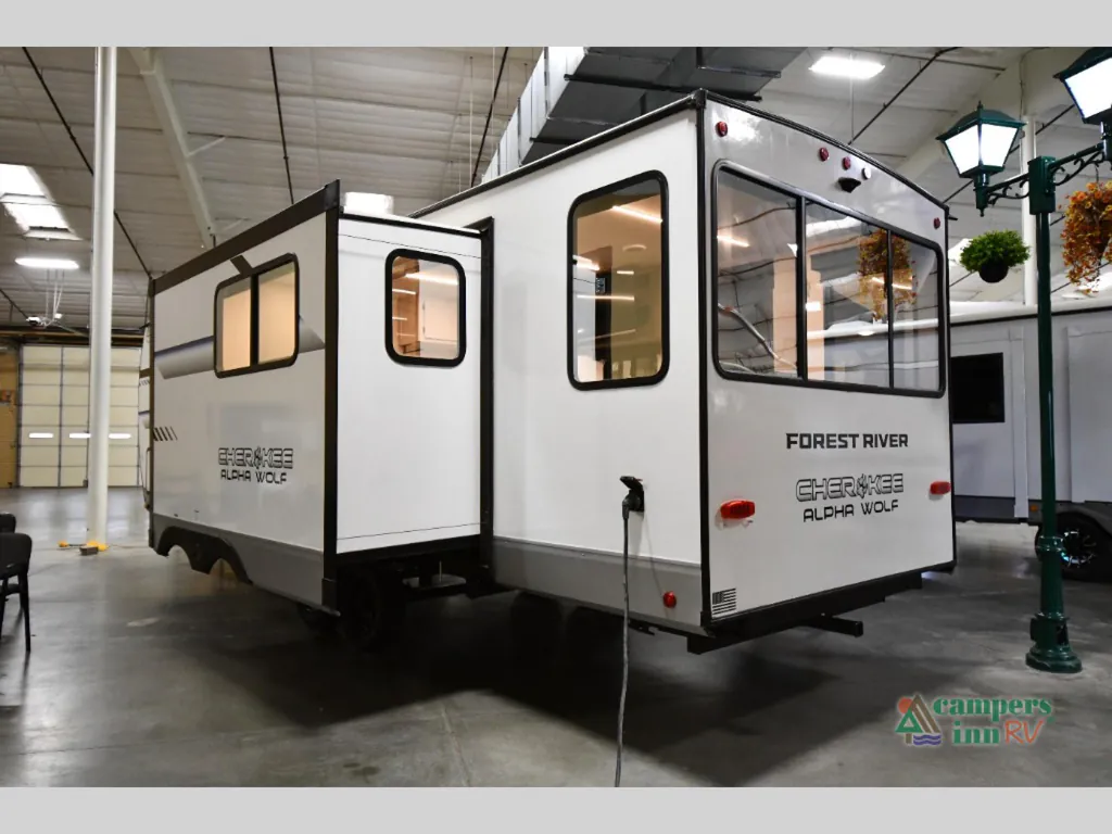2025 Forest River Cherokee Alpha Wolf 2500RL, Photos photo 4
