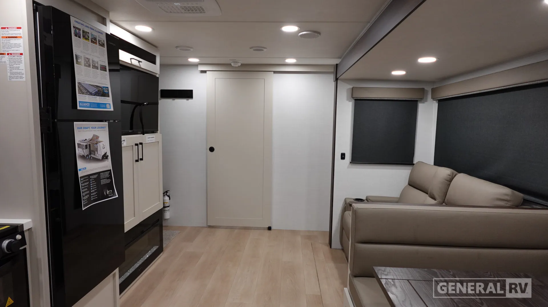 2027 Alliance RV Delta 262RB - Photo 3