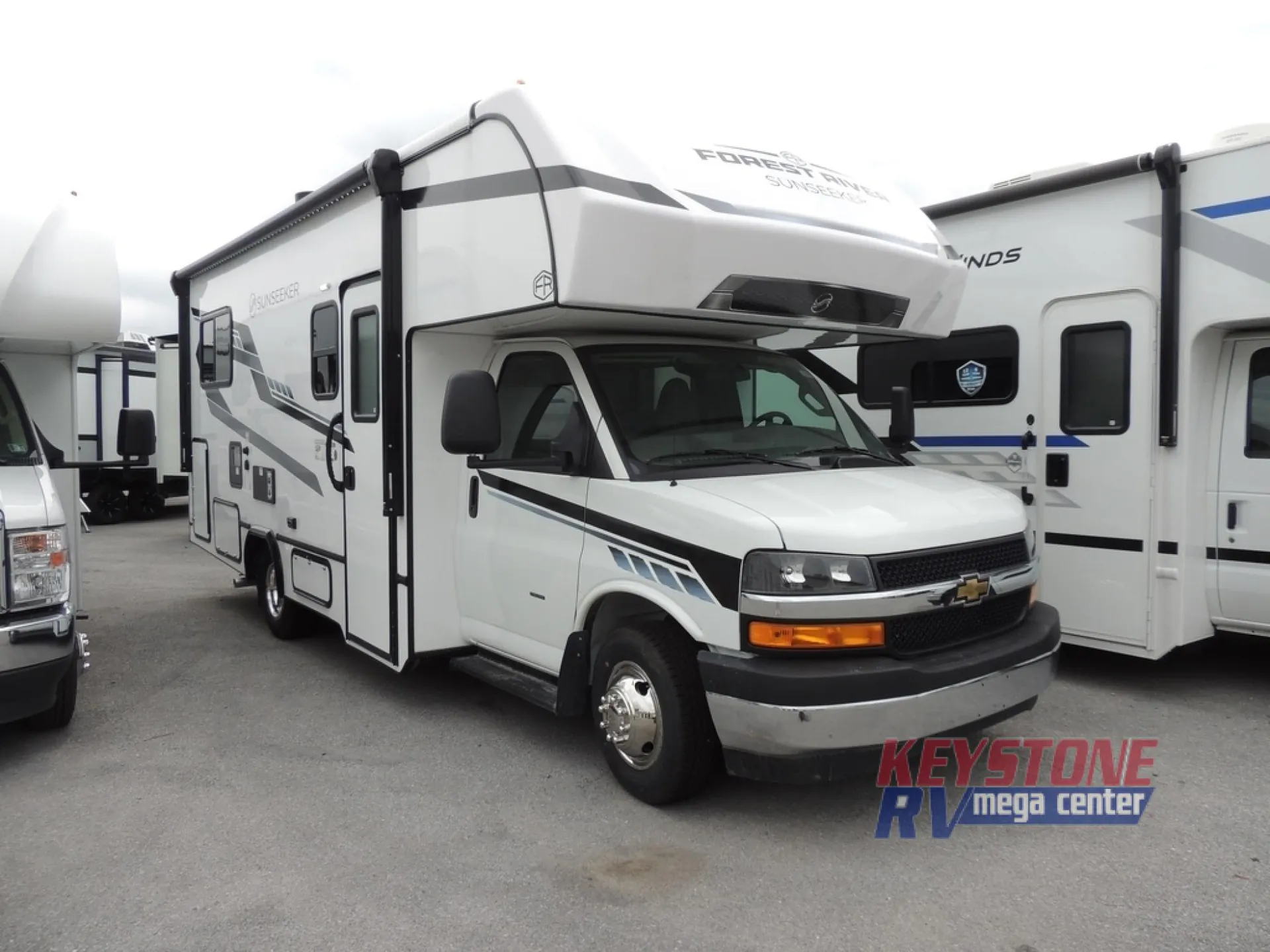 2027 Forest River Sunseeker LE 2350LE - Photo 3