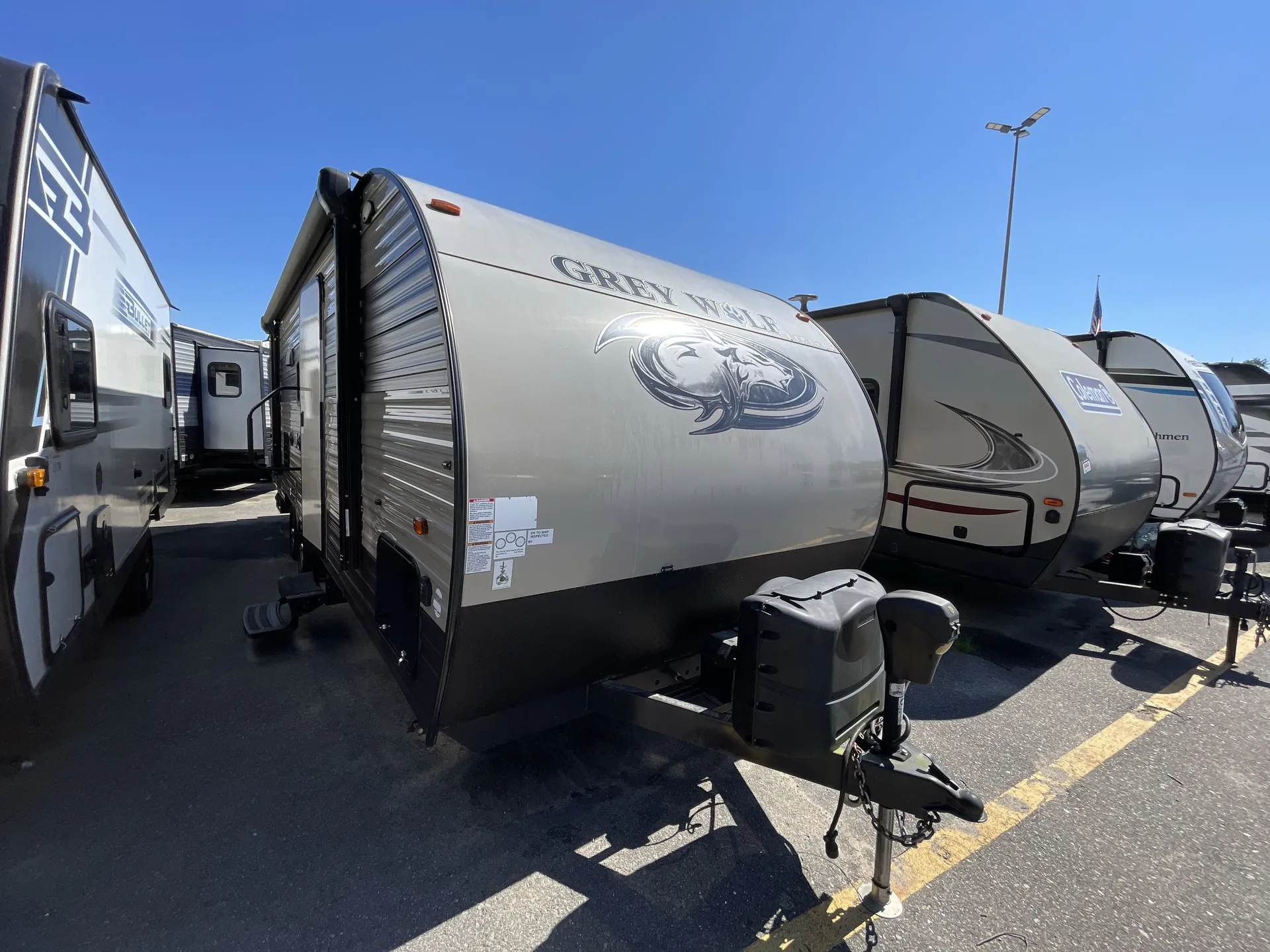 2018 Forest River Cherokee Grey Wolf 23DBH - Photo 2
