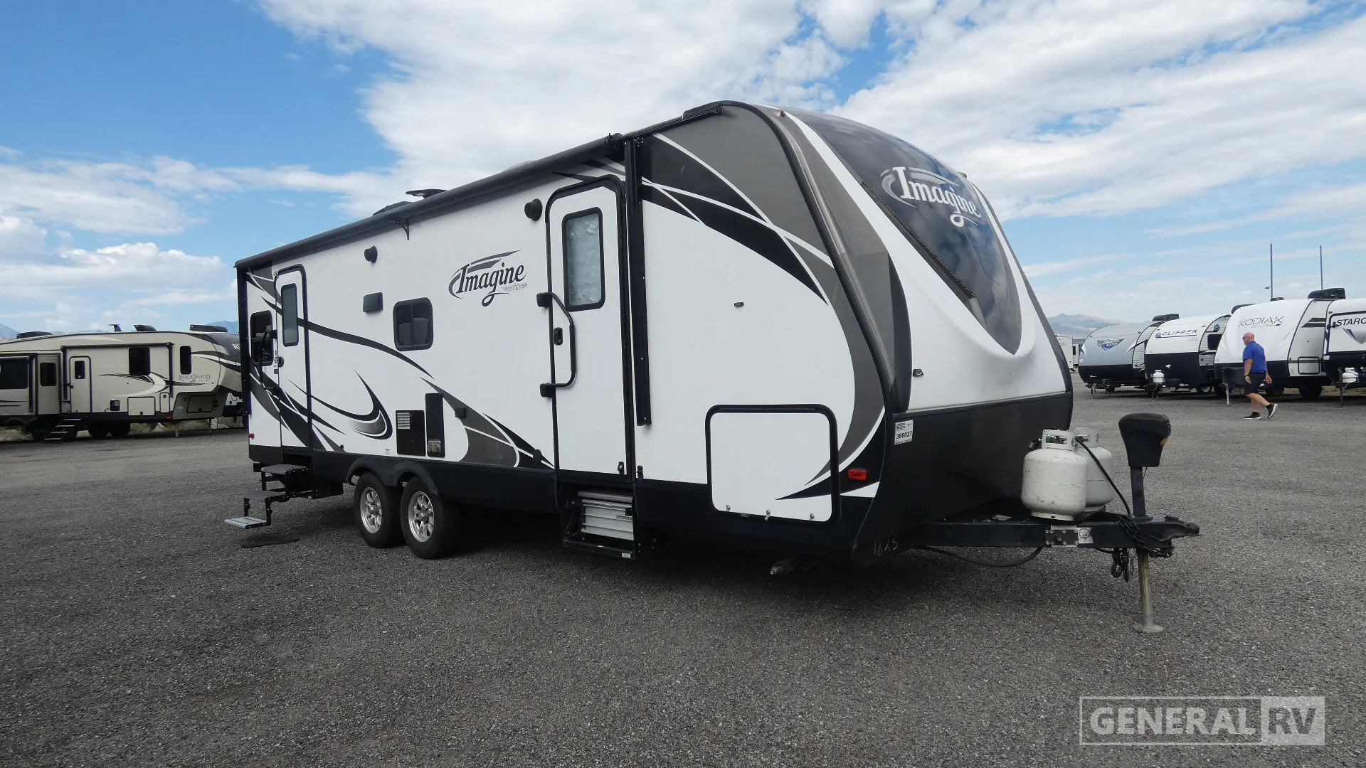 2018 Grand Design Imagine 2500RL - Photo 2