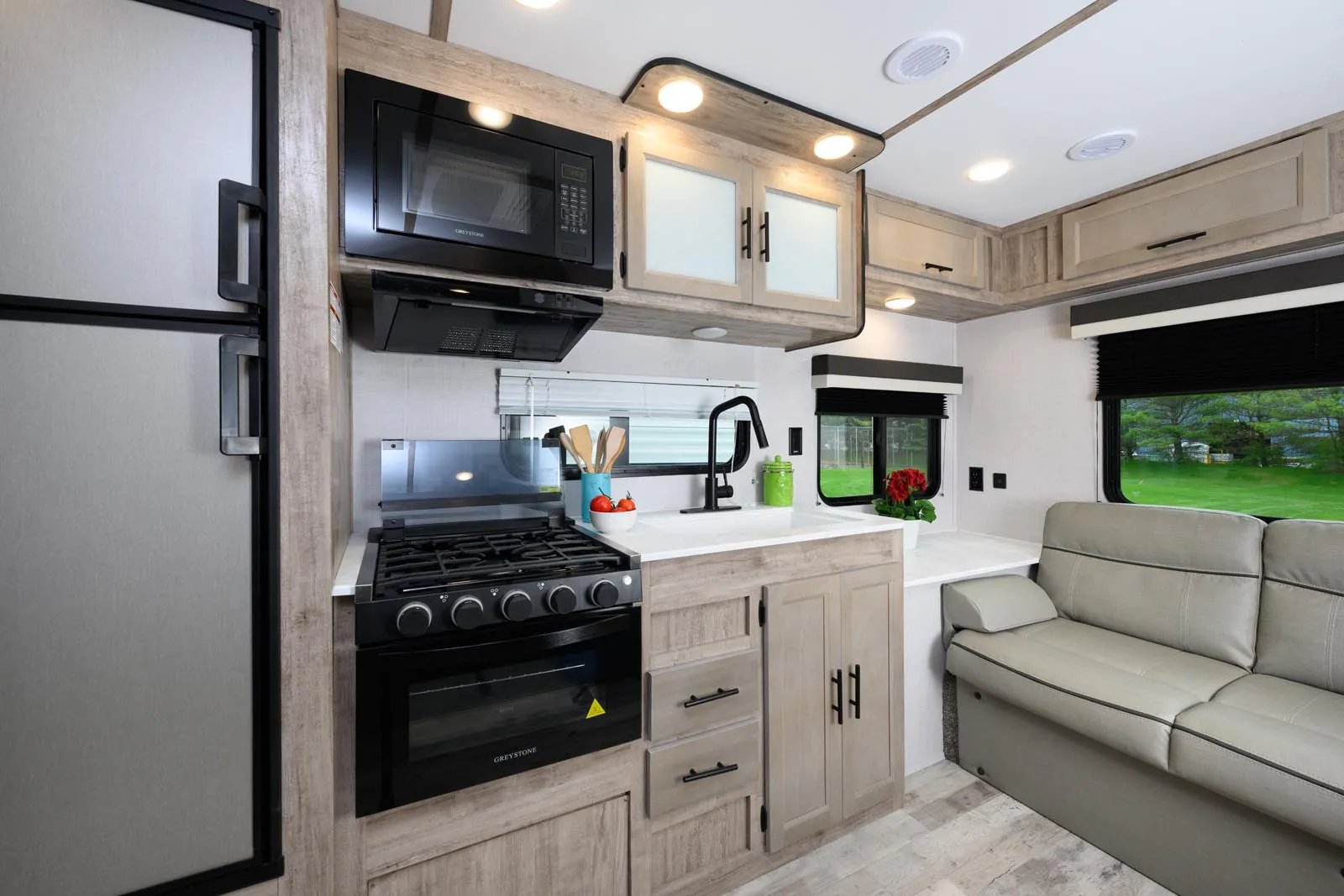 2025 Gulf Stream Ameri-Lite Ultra Lite 236RL - Photo 4