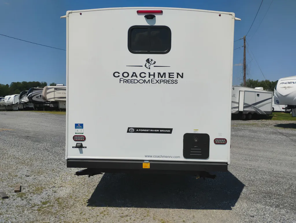 2026 Coachmen Freedom Express Select 30SE, Photos photo 7