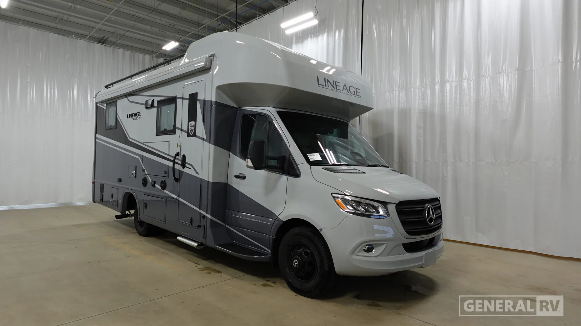 2026 Grand Design Lineage Series M 25FW - Photo 2