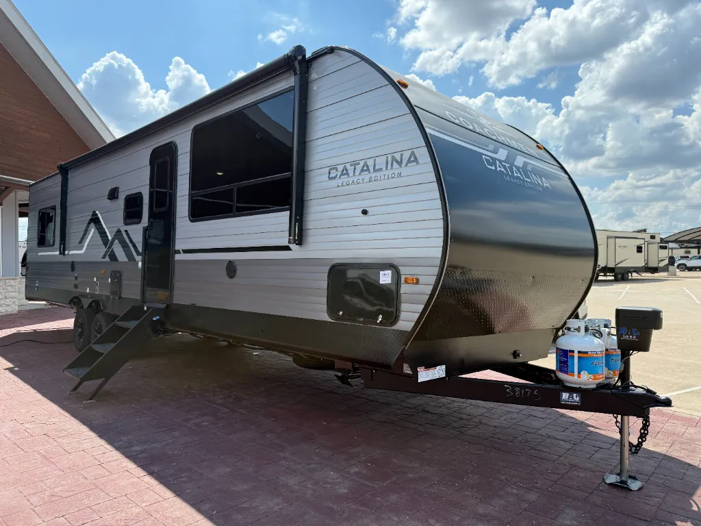 2027 Coachmen Catalina Legacy Edition 343BHTS (2 Queen Beds) - Photo 2