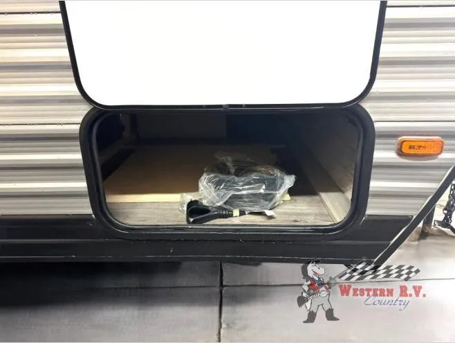 2026 Coachmen Catalina Summit Series 7 134RDX - Photo 4