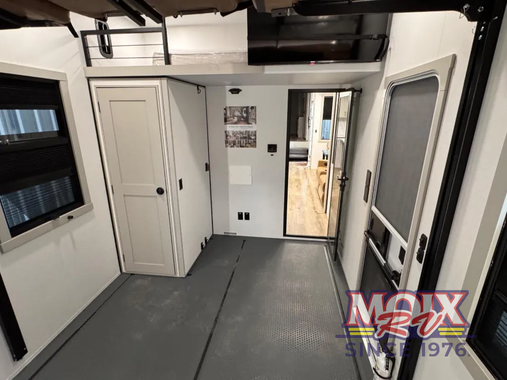 2026 Brinkley Model G 4100, Photos photo 67