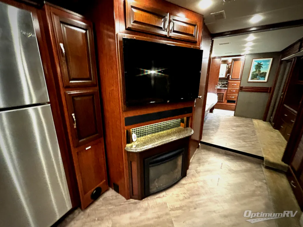 2017 Fleetwood Pace Arrow LXE 38K, Photos photo 14