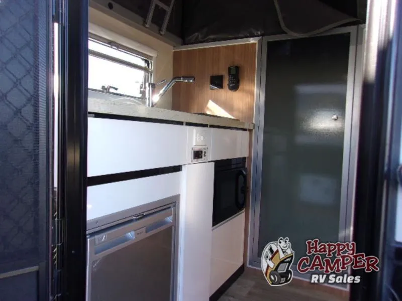 2024 Black Series Camper Black Series Camper New   HQ12 - Photo 2