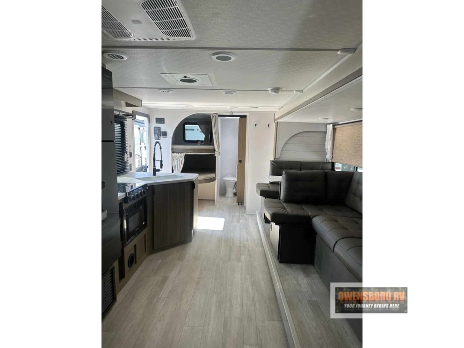 2026 Forest River Wildwood 26ICE — Photo 6