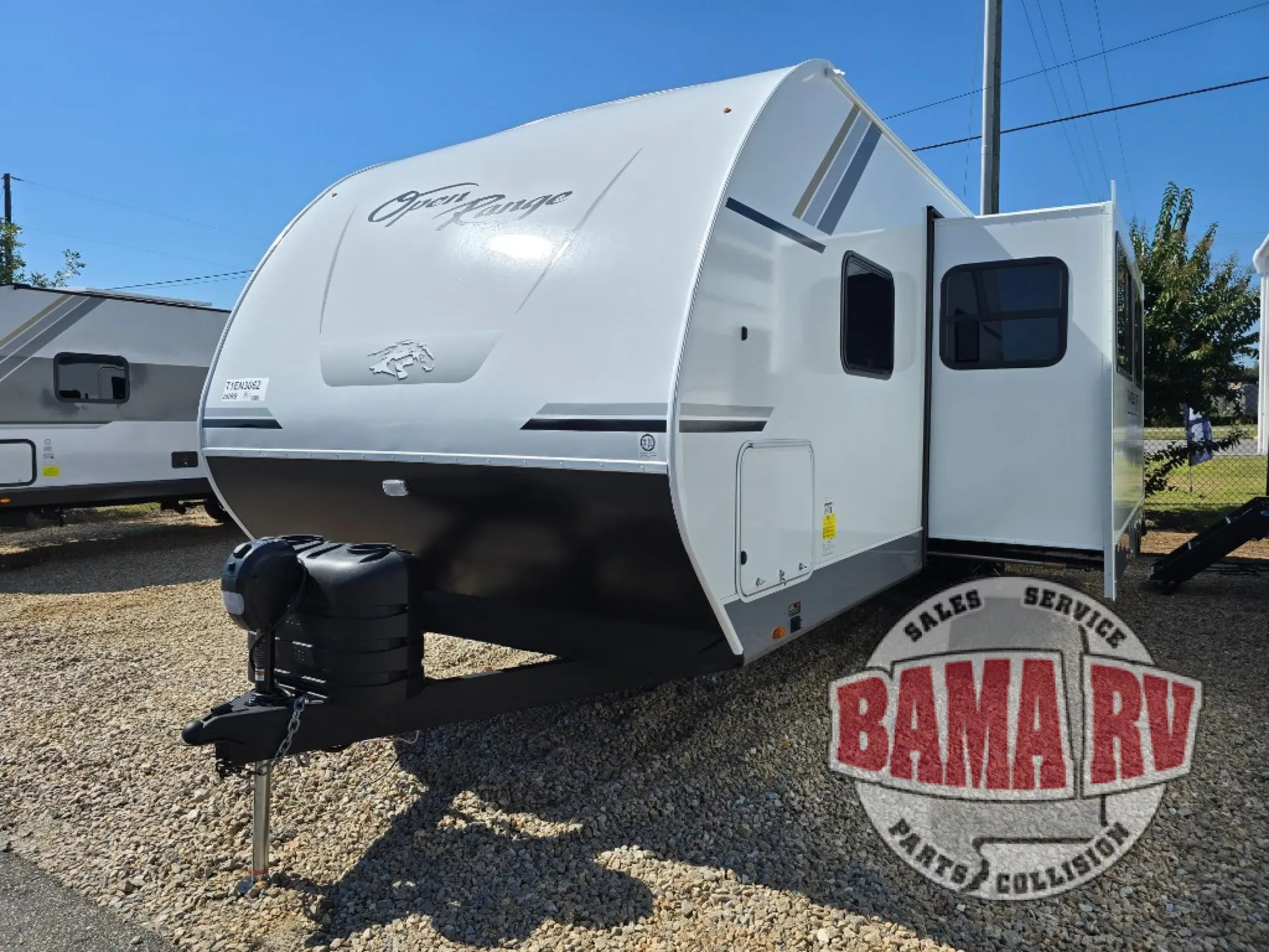 2026 Highland Ridge Range Lite 252RB dealer photo 2 from Bama RV