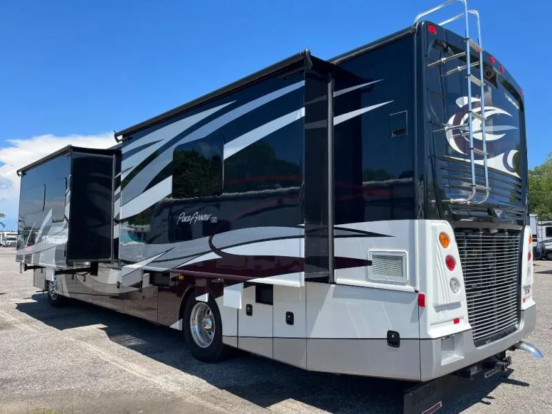 2018 Fleetwood Pace Arrow LXE 38F - Photo 4