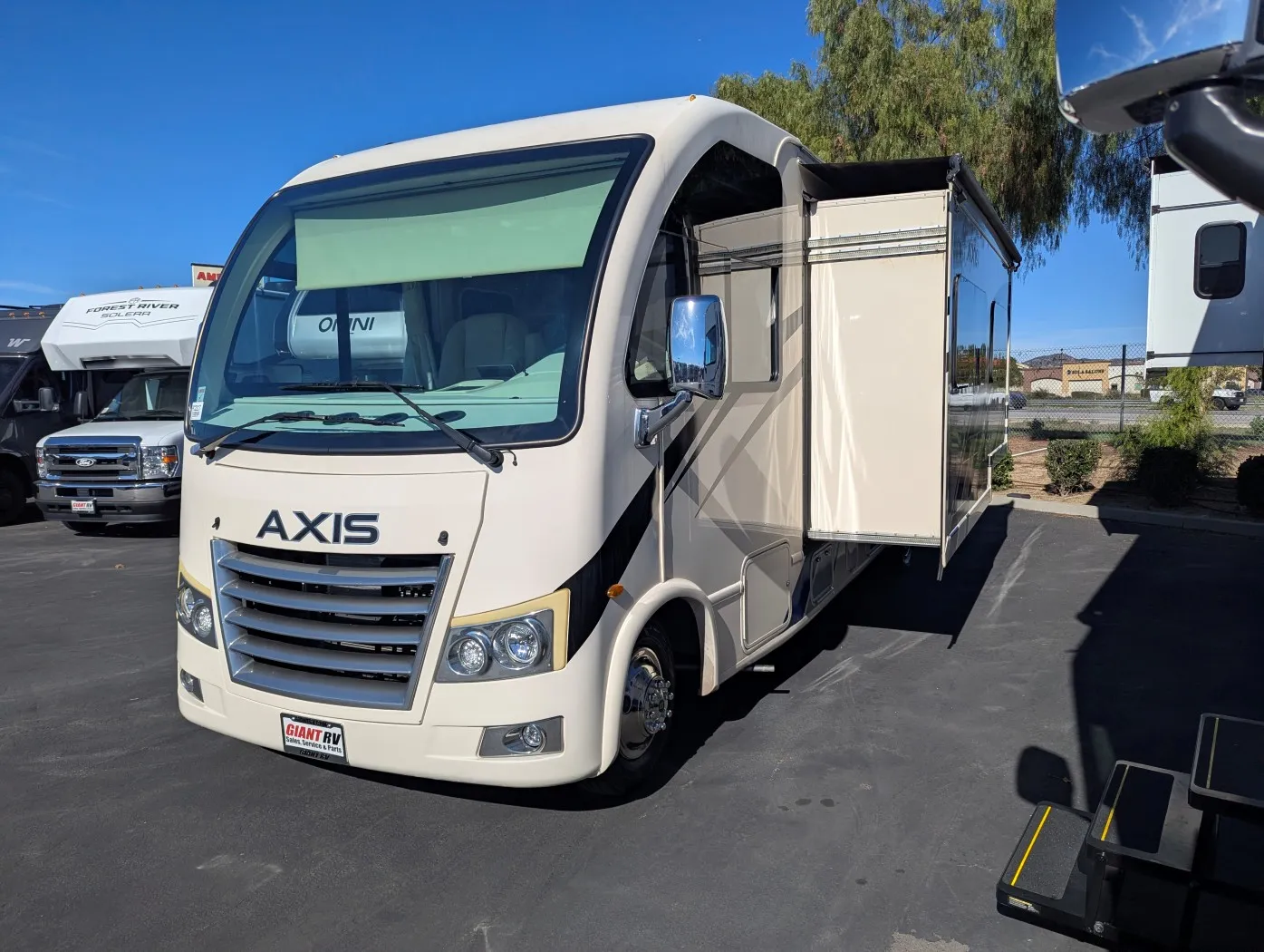 2023 Thor Motor Coach Axis 24.4 - Photo 4