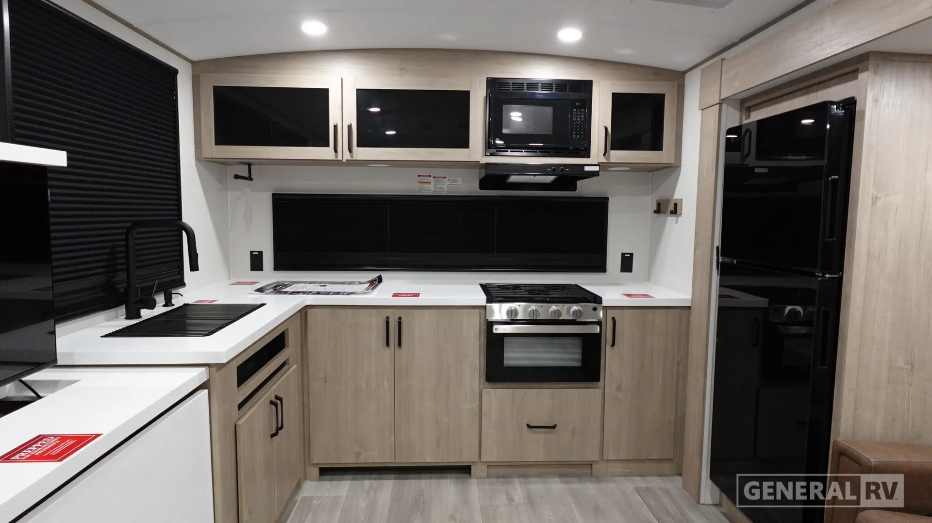 2026 Grand Design Imagine 2700BS - Photo 3