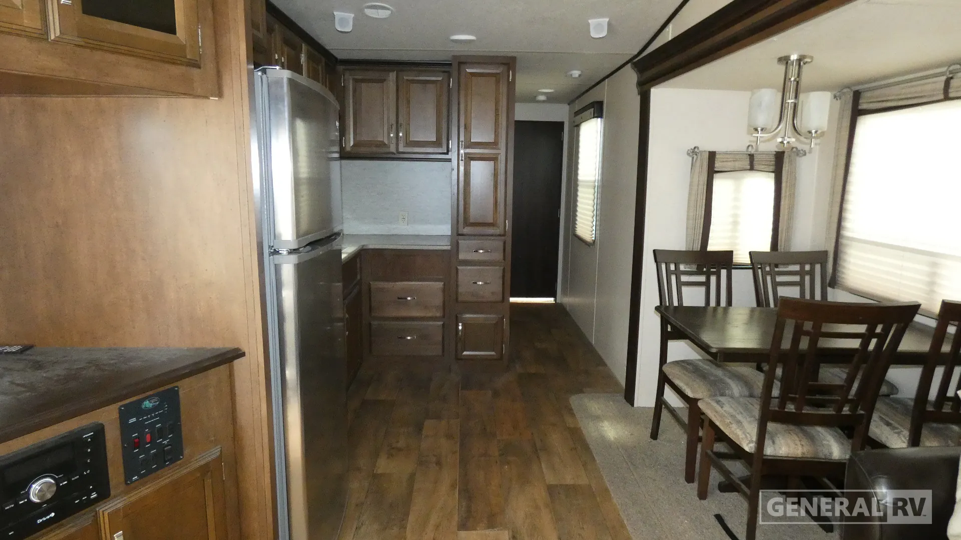 2018 Forest River Wildwood DLX 353FLFB - Photo 3