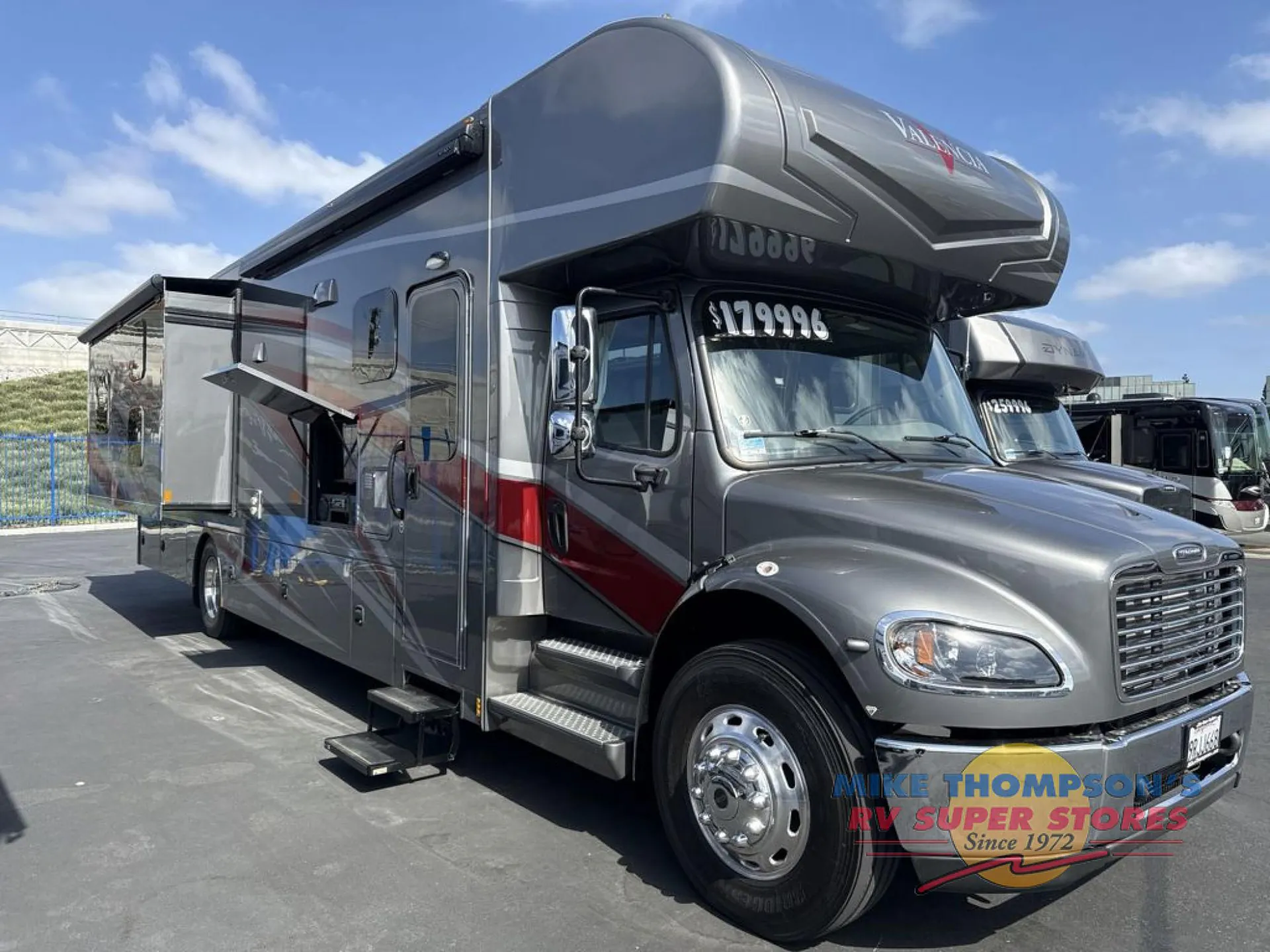 2021 Renegade RV Valencia 38BB - Photo 2