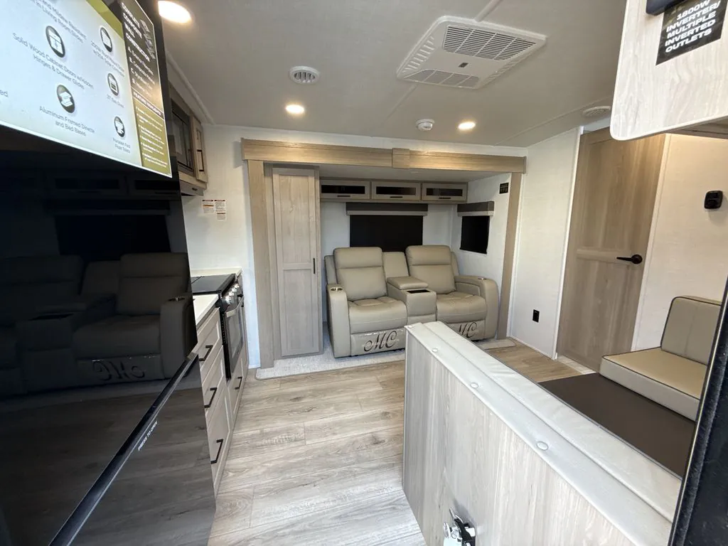 2026 Forest River Rockwood Mini Lite 2515S — Photo 6