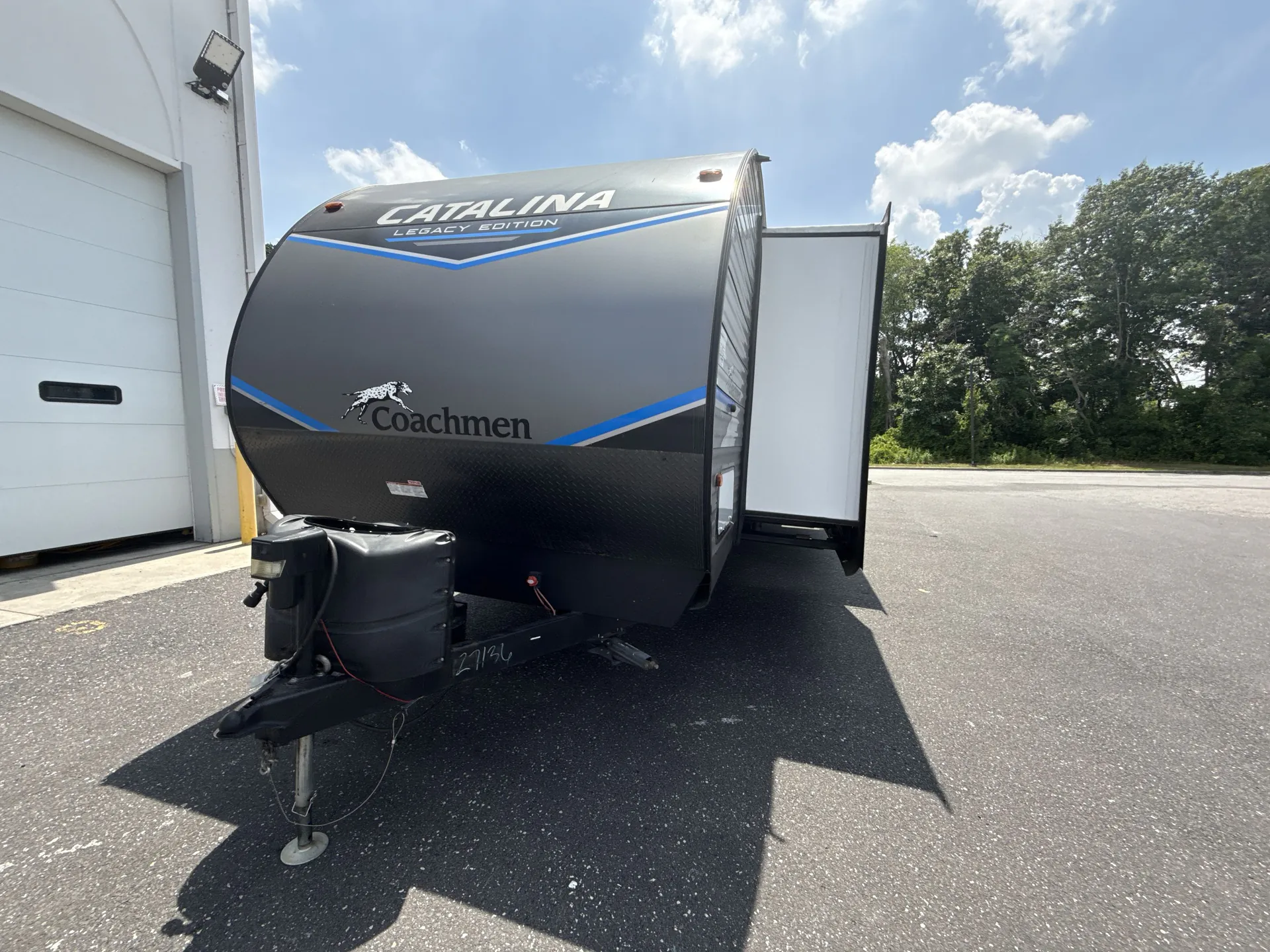 2022 Coachmen Catalina Legacy Edition 323QBTSCK - Photo 2