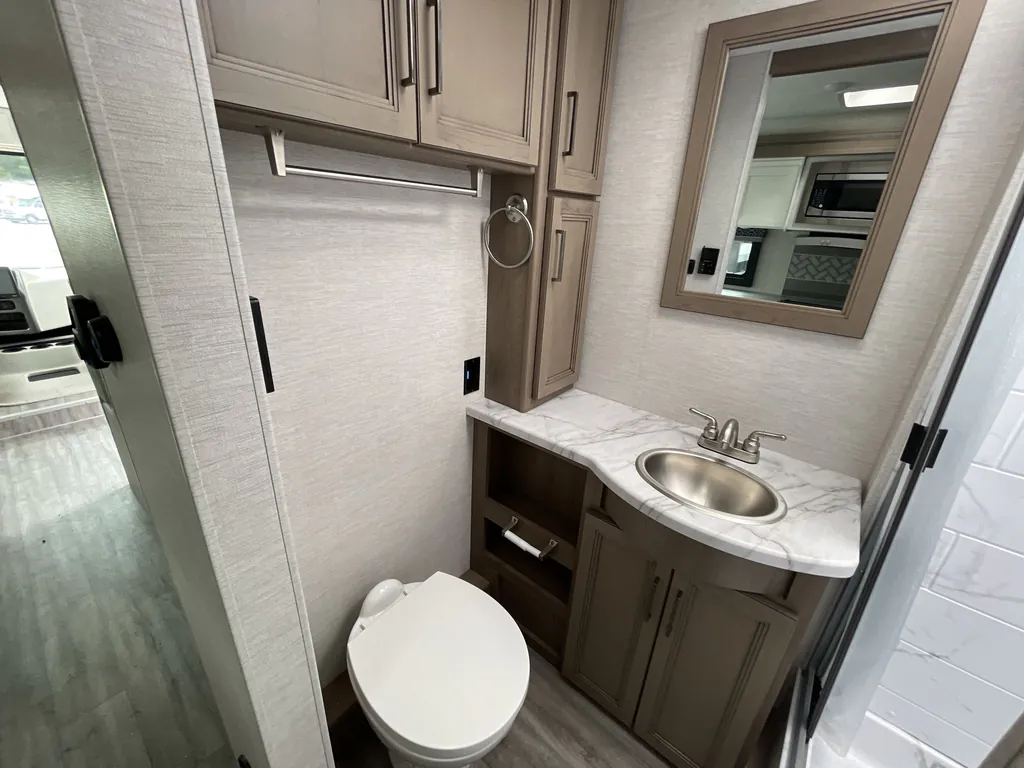 2026 Thor Motor Coach Freedom Traveler A29, Photos photo 17