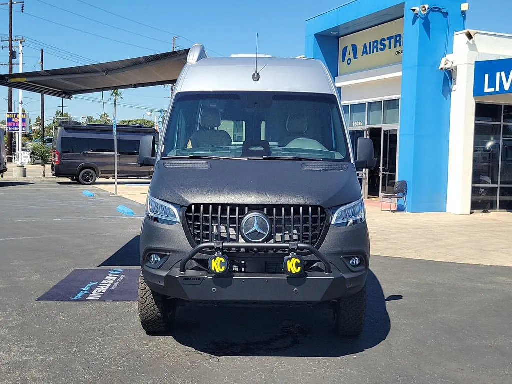 2026 Airstream Interstate 19GTX - Photo 3