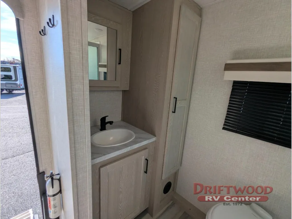 2023 Forest River Rockwood Mini Lite 2511S, Photos photo 22