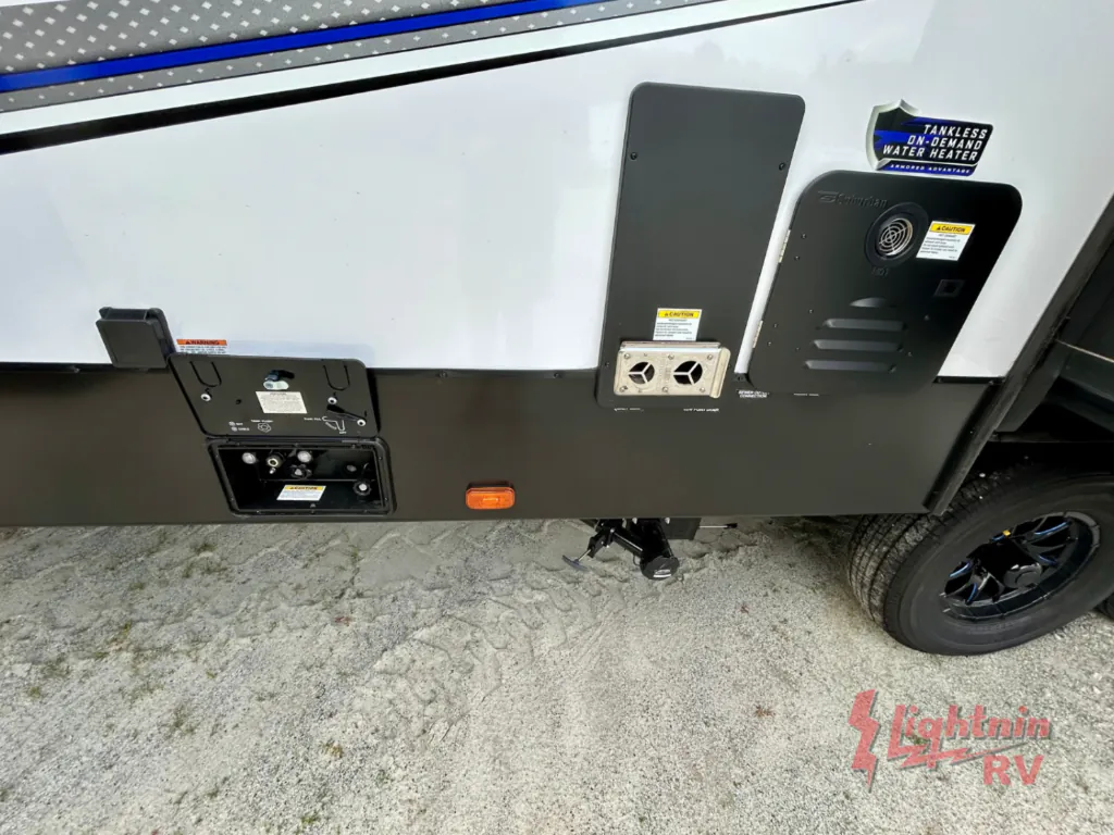 2026 Forest River Vengeance Rogue Armored 26L140, Photos photo 32