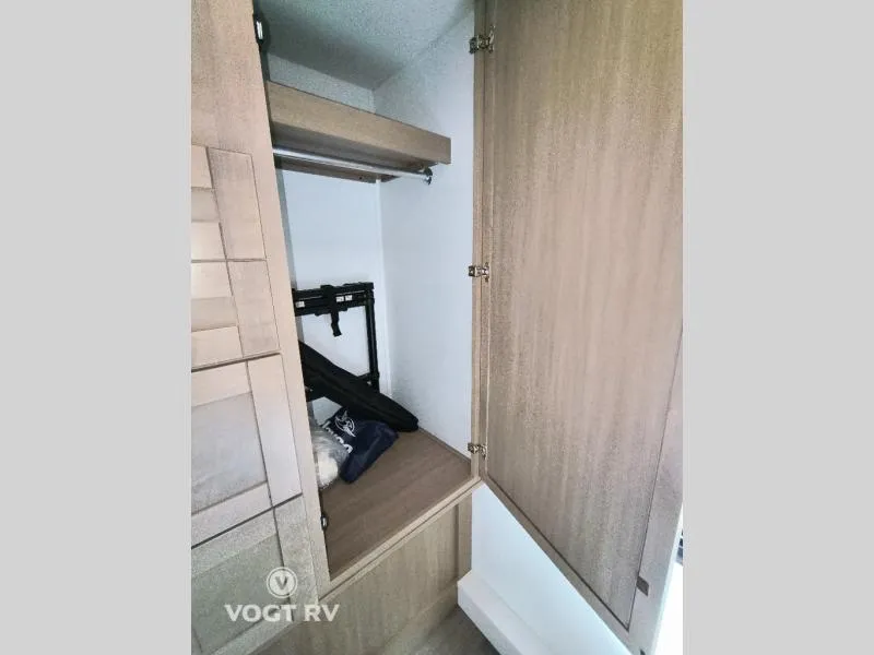 2027 Jayco Greyhawk 29MV - Photo 4