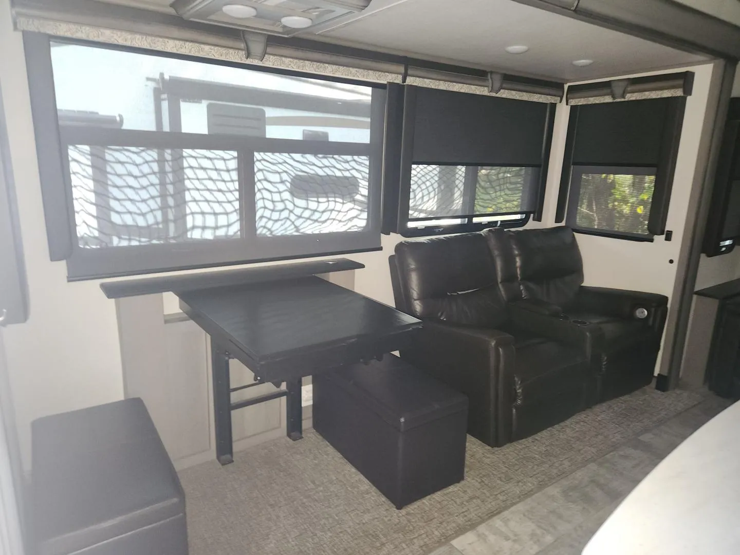2020 Keystone Montana 3120RL - Photo 4
