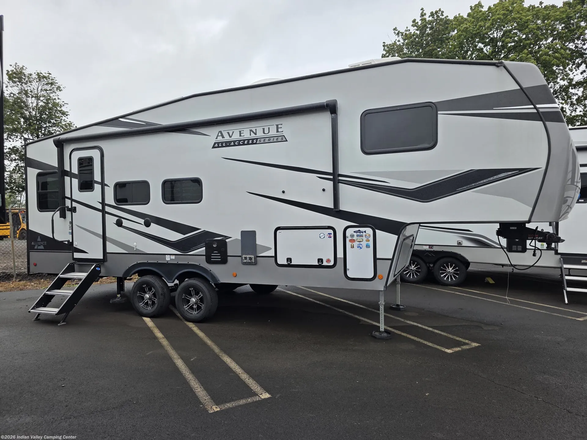 2023 Alliance RV Avenue 26RD - Photo 2