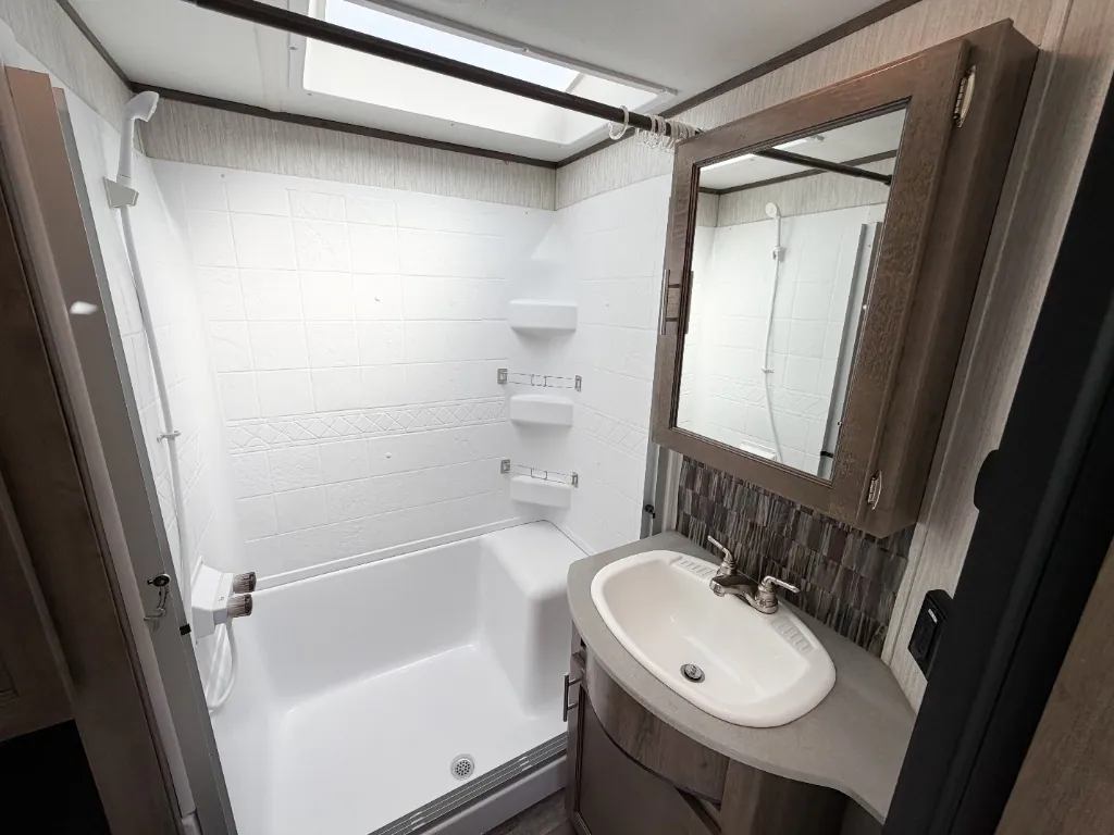 2019 Forest River Sabre 32DPT, Photos photo 13