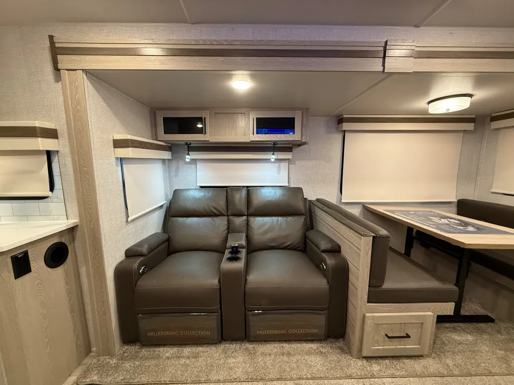 2022 Forest River Rockwood Ultra Lite 2614BS, Photos photo 11
