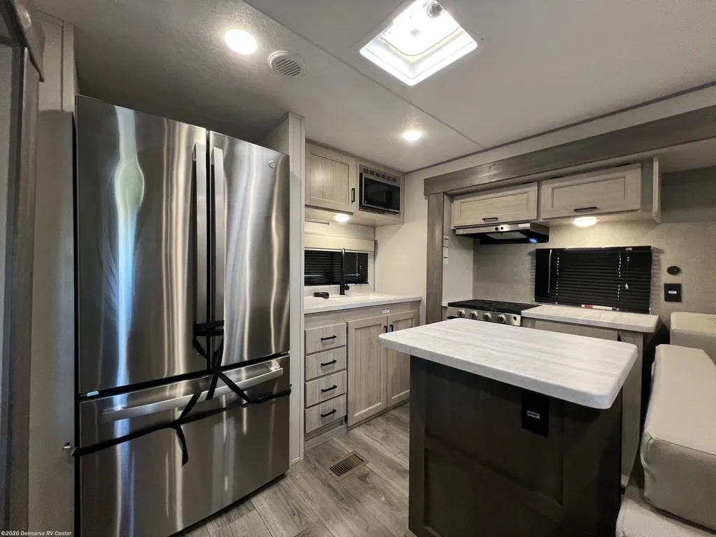 2025 Coachmen Catalina Legacy Edition 323MAZE, Photos photo 19