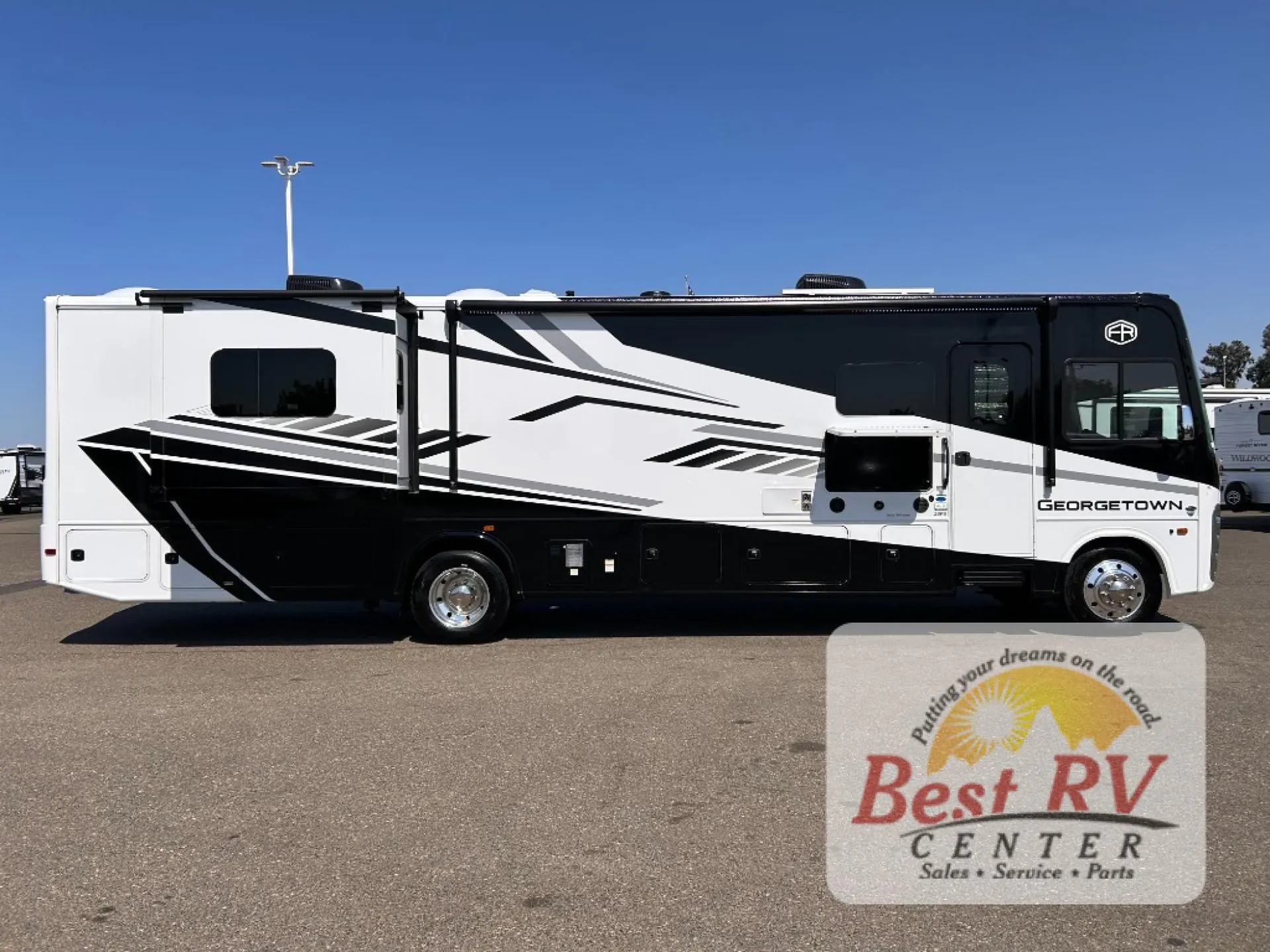 2026 Forest River Georgetown 5 Series 36F5 - Photo 3