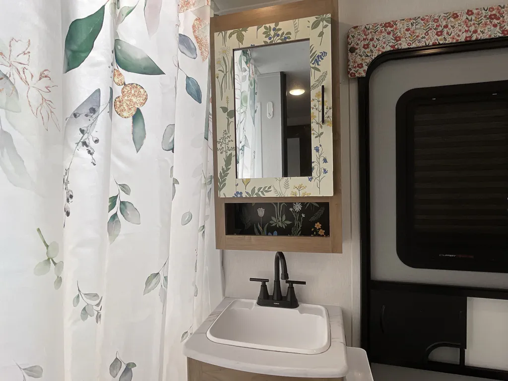 2024 Coachmen Freedom Express Select 31SE, Photos photo 19