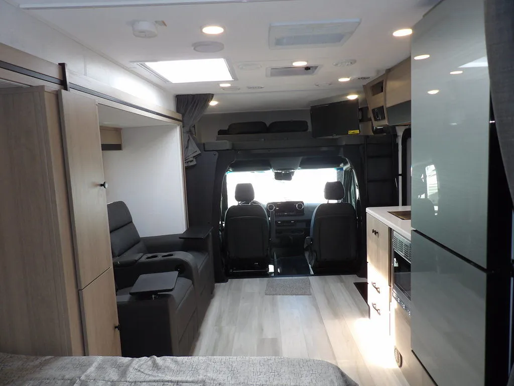 2024 Forest River Sunseeker 2400B, Photos photo 9