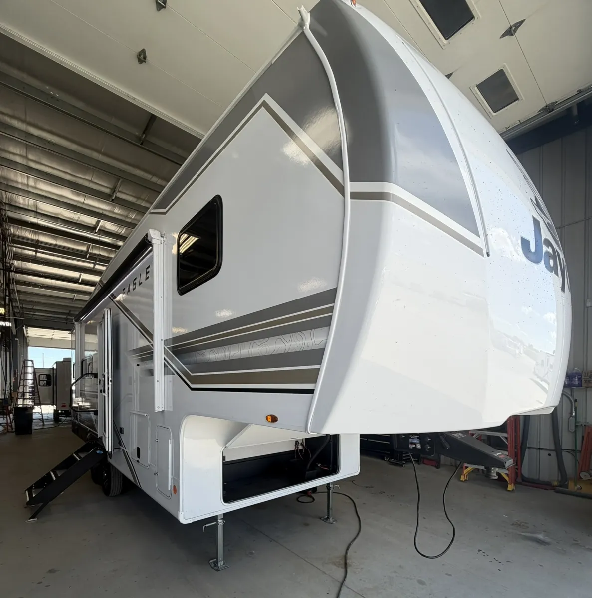 2027 Jayco Eagle SLE 24MLE - Photo 2