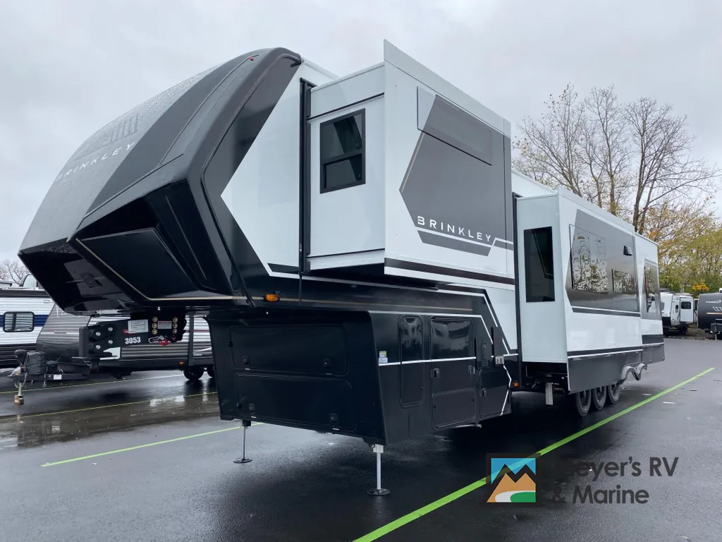 2026 Brinkley Model G 3950, Photos photo 3