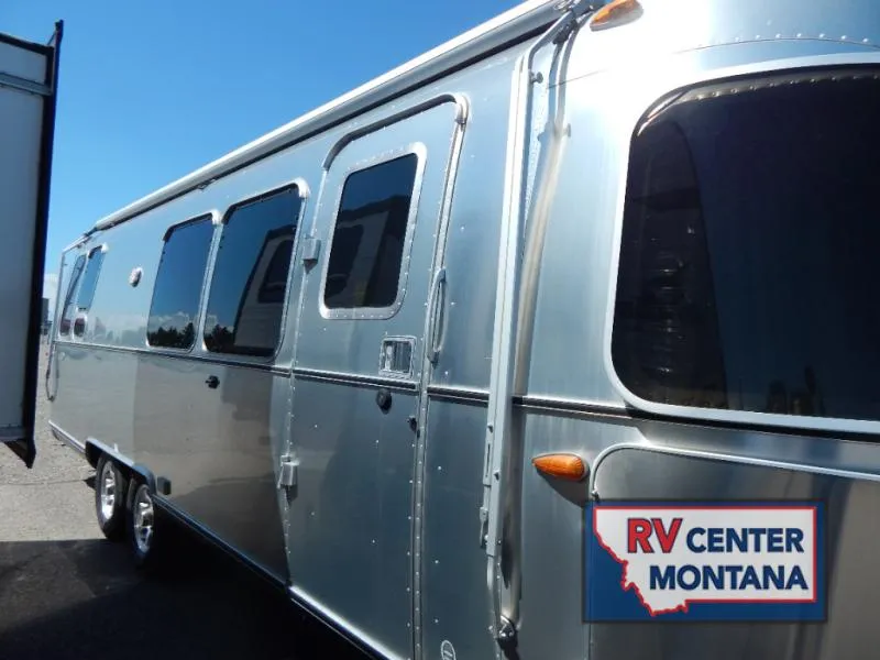 2016 Airstream Flying Cloud 28 - Photo 4