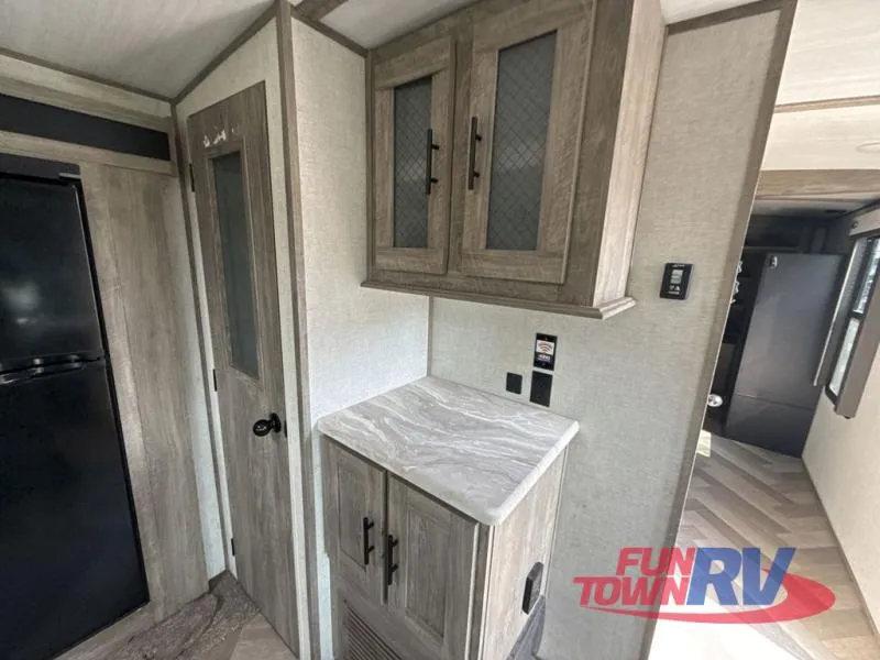 2021 Forest River Wildwood Heritage Glen 308RL - Photo 4