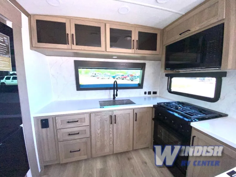 2026 Forest River Rockwood Signature 8263MBR - Photo 3