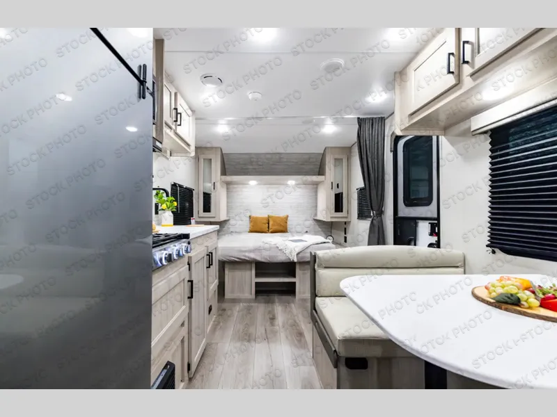 2027 Coachmen Catalina Summit Series 8 211BH - Photo 3