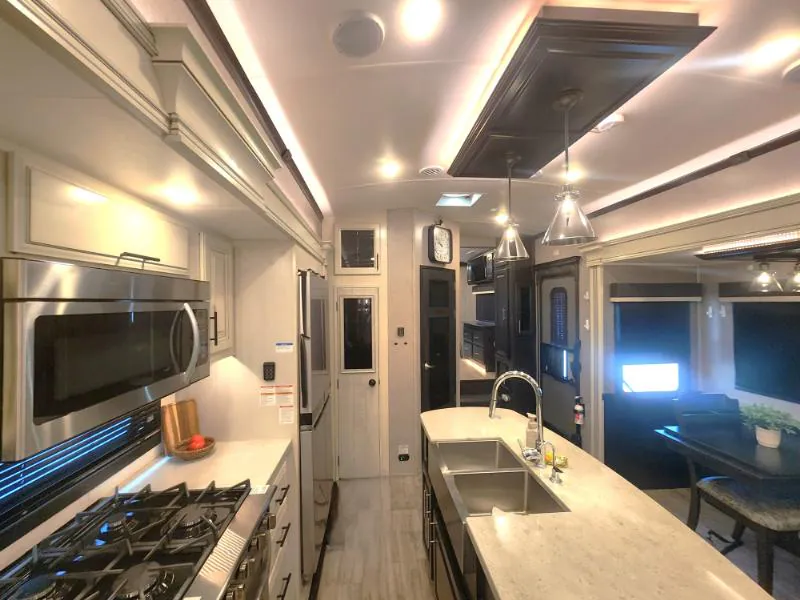 2021 Jayco Pinnacle 36FBTS, Photos photo 20