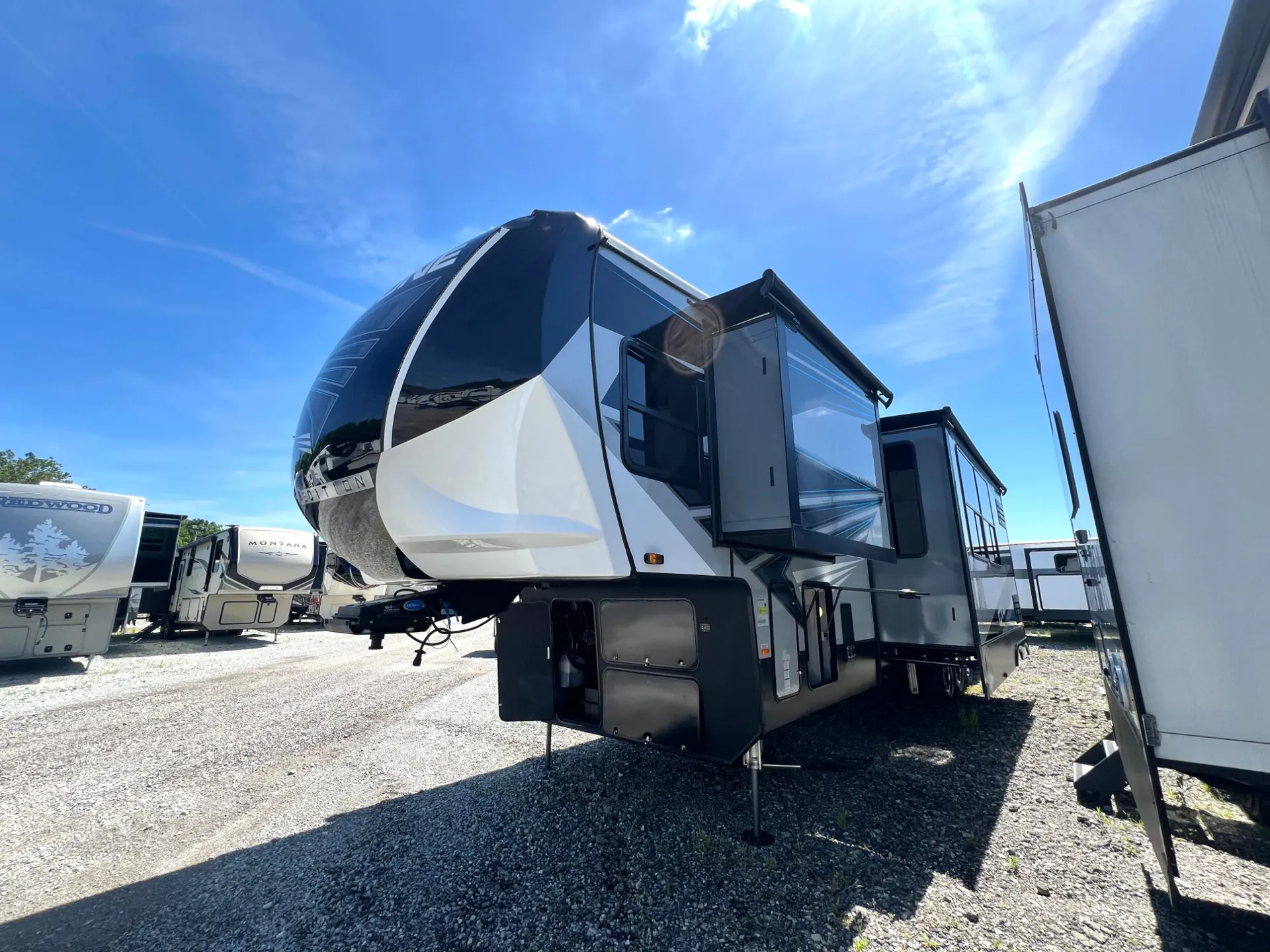 2021 Heartland Cyclone 4270 - Photo 4