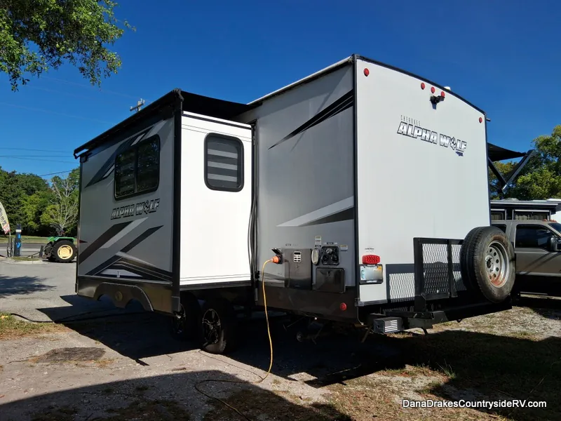 2022 Forest River Cherokee Alpha Wolf 22SW-L - Photo 4