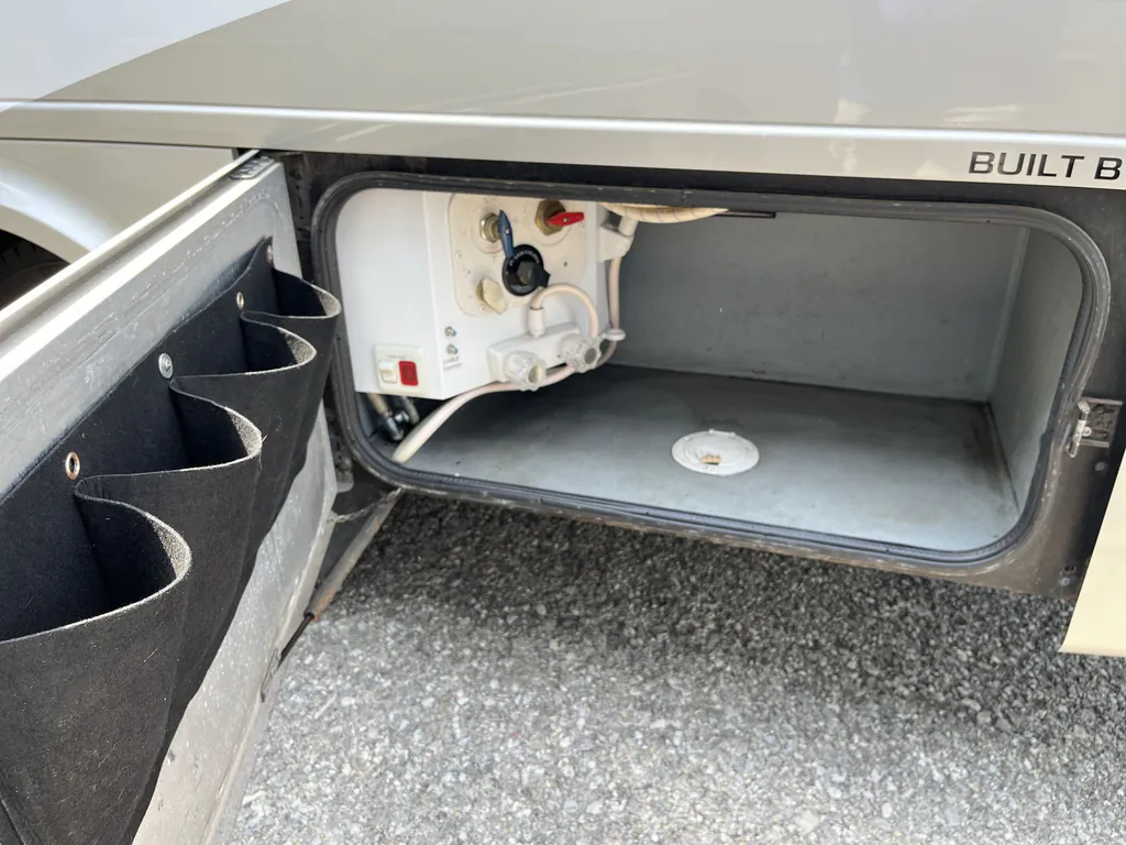 2017 Tiffin Wayfarer 24 QW, Photos photo 26