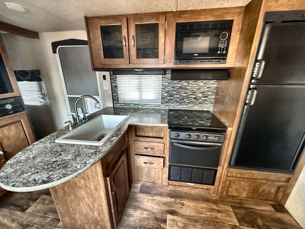 2017 Forest River Salem Cruise Lite 273QBXL, Photos photo 11