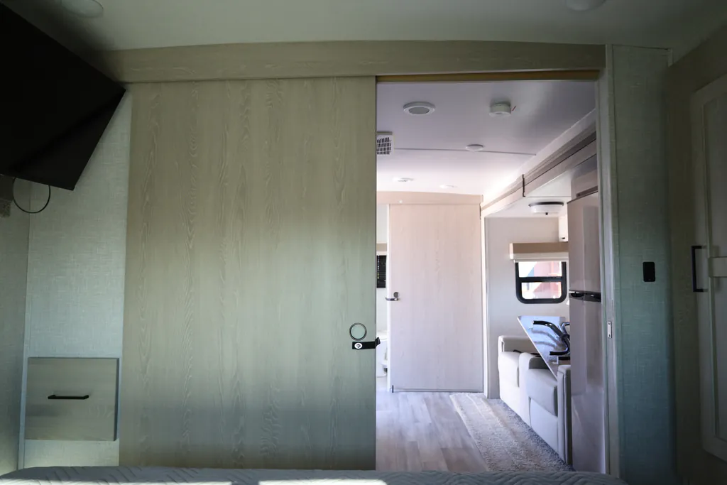 2022 Forest River Flagstaff Micro Lite 25FBLS, Photos photo 16