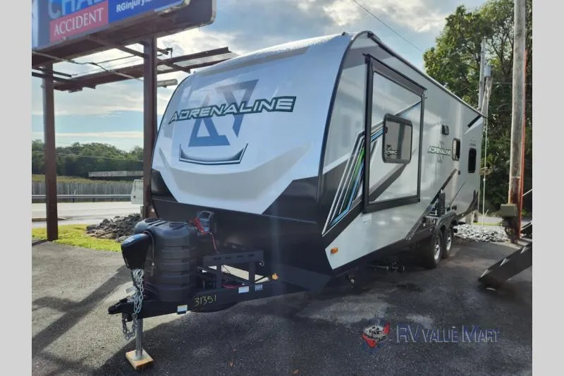 2026 Coachmen Adrenaline 21LT - Photo 4